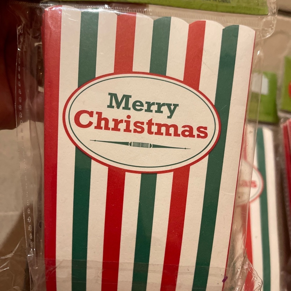 24~Merry Christmas Treat boxes & 18~Penguin treat bags & 40~Zipper Seal bags Set - Picture 4 of 9